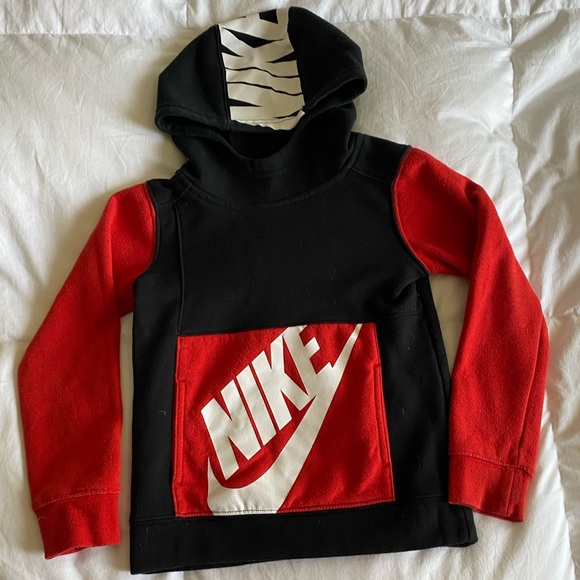 Little Kid NIKE Hoodie - Picture 2 of 4